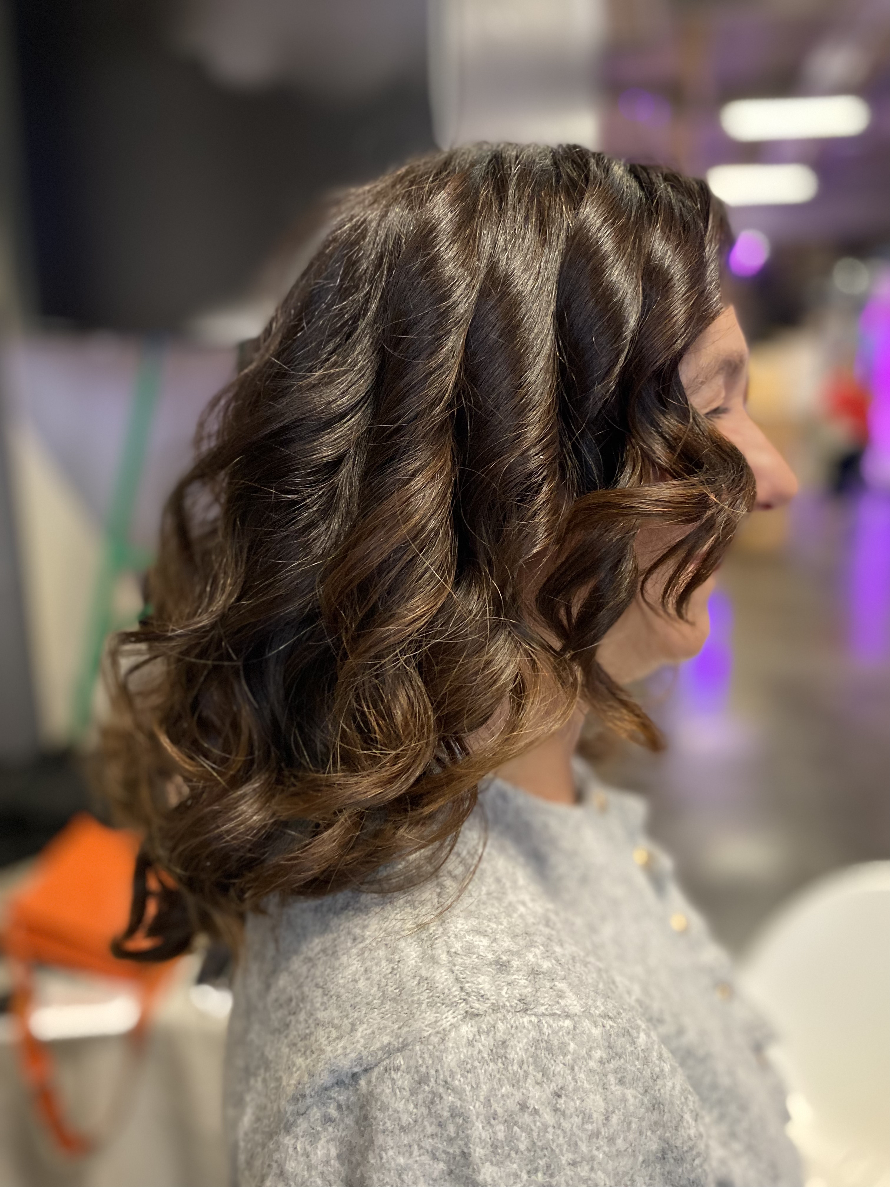 Shampoing coupe brushing wavy cheveux longs - La beauté d'Inéïah